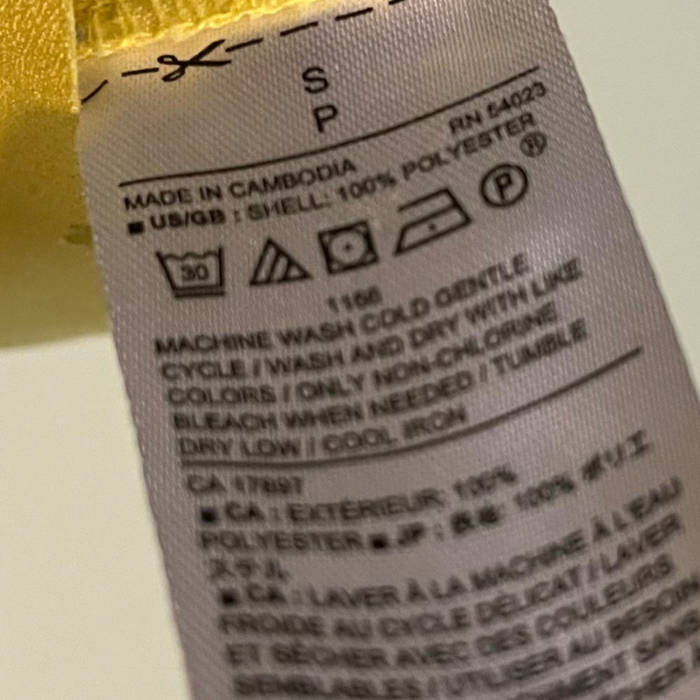 Banana Republic Scallop Detail Top - Picture 7 of 7